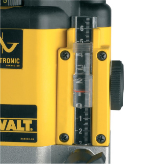 Купить Фрезер DEWALT  DW 625 Е фото №6